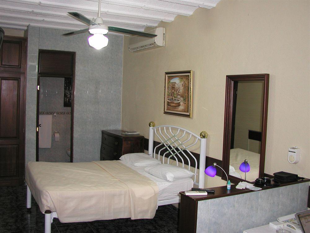 Hotel Garant & Suites Boca Chica Exterior foto