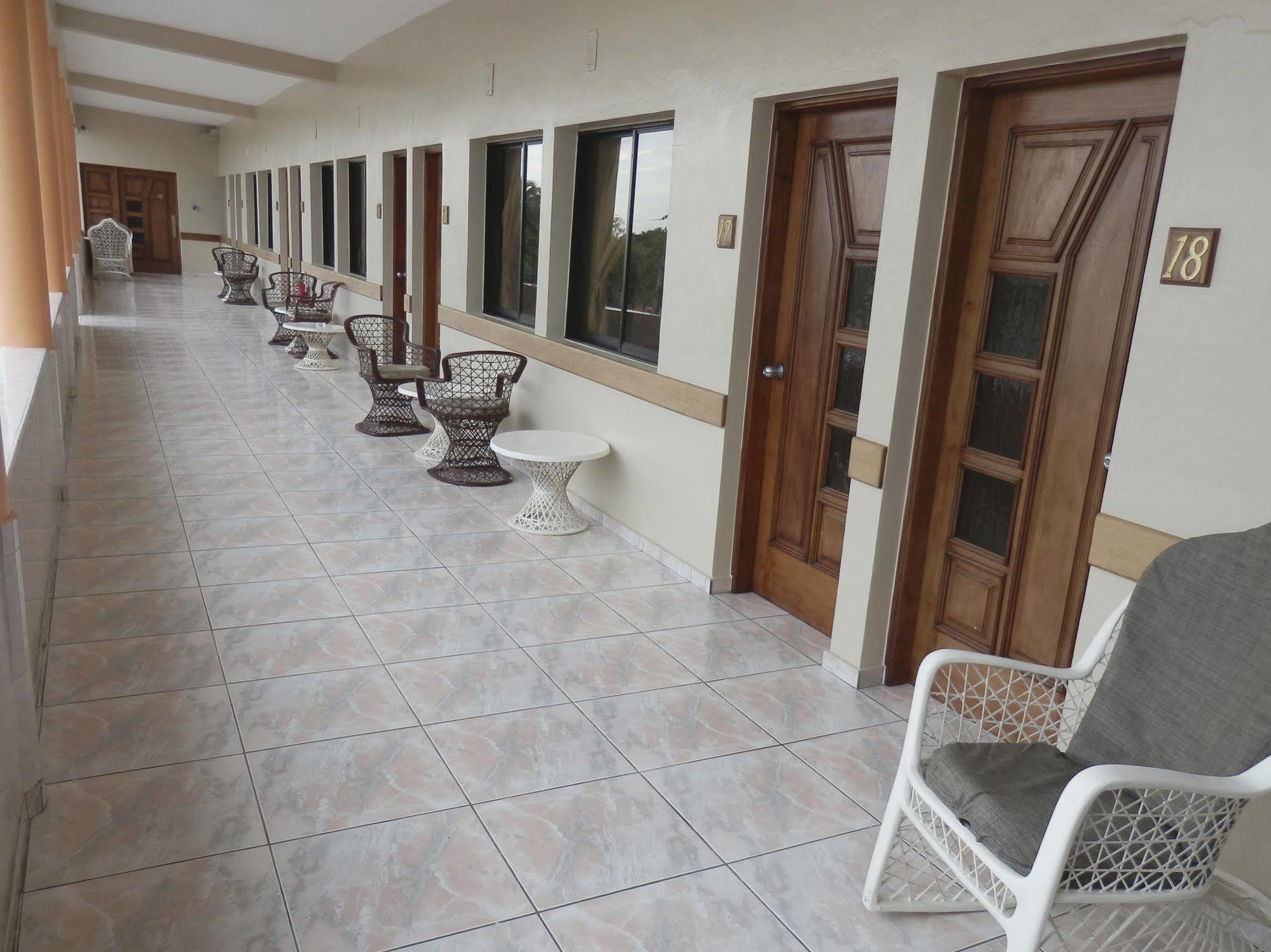 Hotel Garant & Suites Boca Chica Exterior foto
